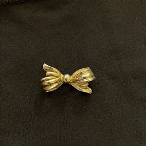 SOLD- Silver Bow Ring Brooch